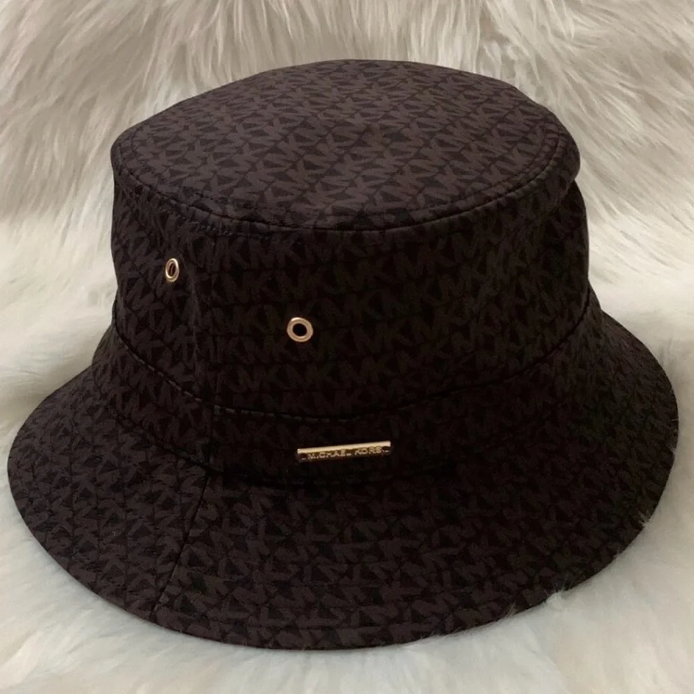 Michael Kors Logo Print Organic Cotton Blend Bucket Hat.
